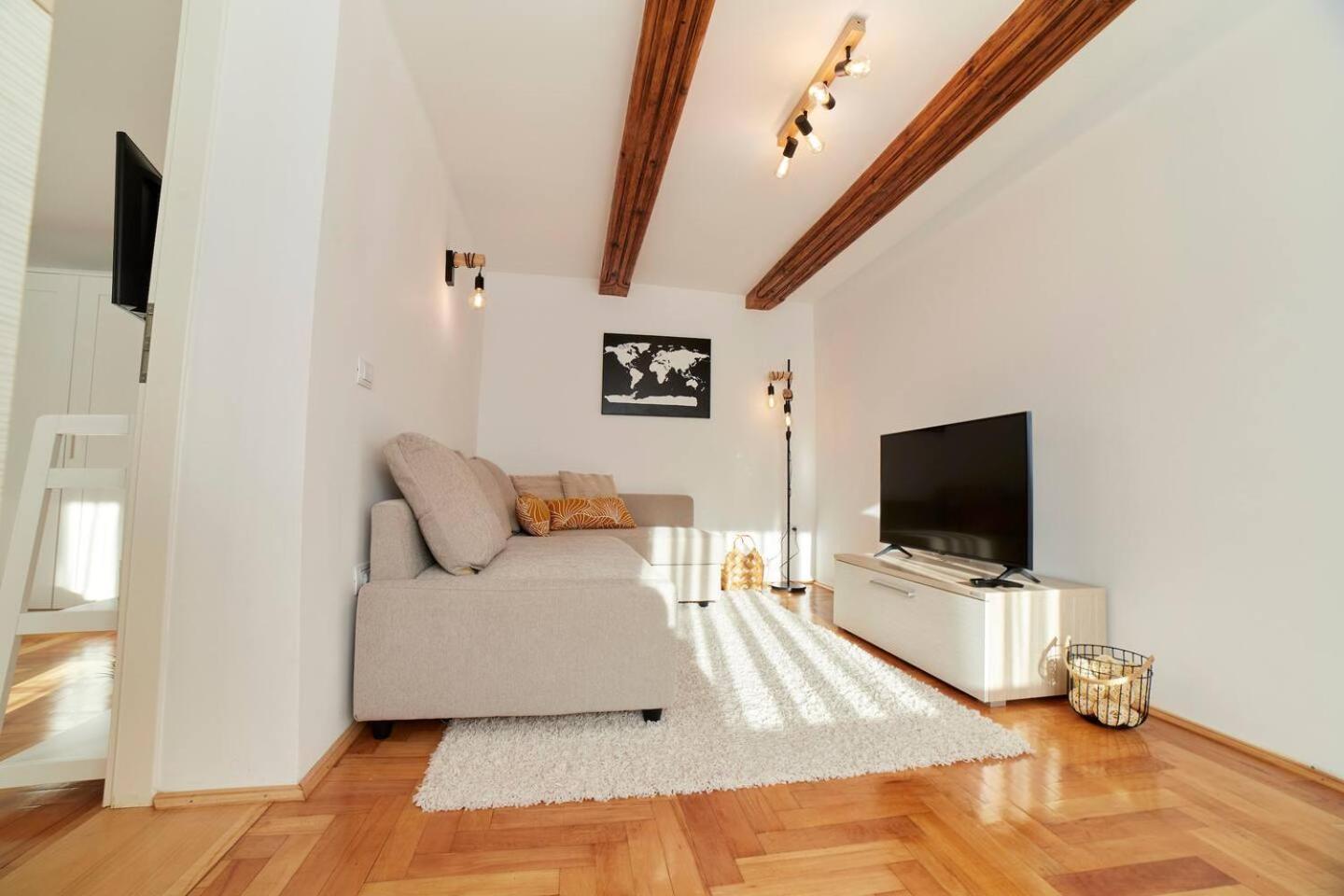 Apartment Schei