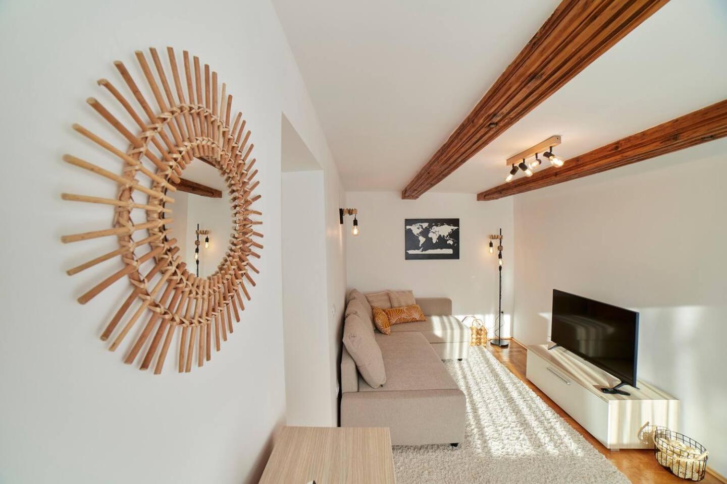 Schei Apartment *